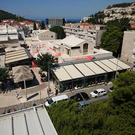 Alex - Lapad, Great Location
