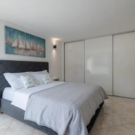 Διαμέρισμα Alex - Lapad, Great Location *