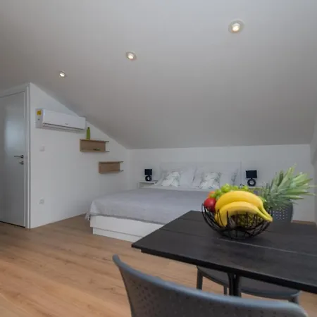 Alex - Lapad, Great Location Apartment Dubrovnik