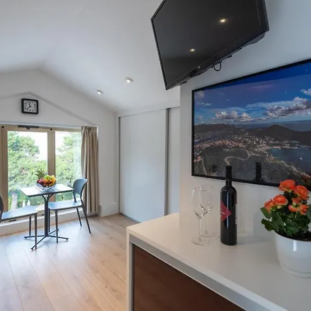 Alex - Lapad, Great Location Apartament Dubrownik